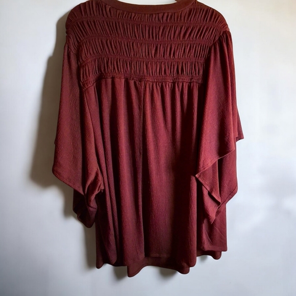 Torrid Purple burgundy top short flowy sleeves ruched neckline and back - Picture 7 of 8